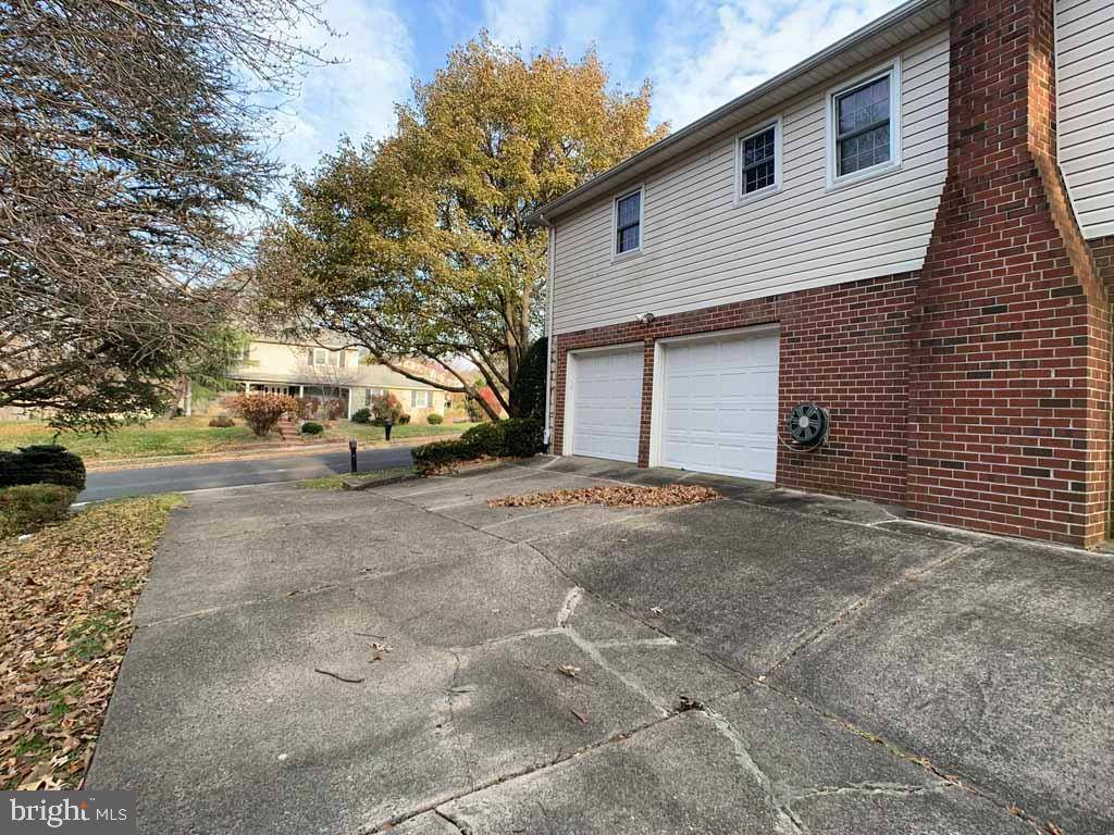 Huntingdon Valley, PA 19006,232 KIRK DR