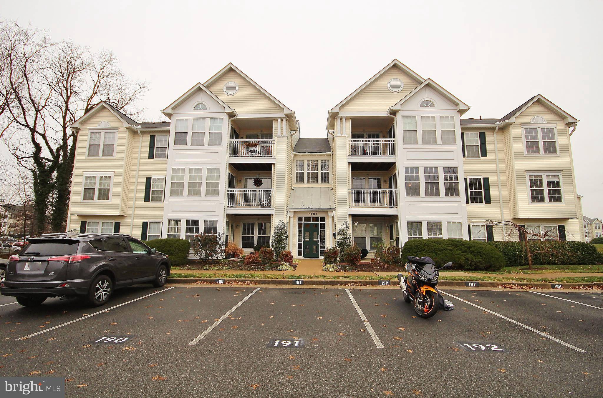 Alexandria, VA 22306,7507-H SNOWPEA CT #188