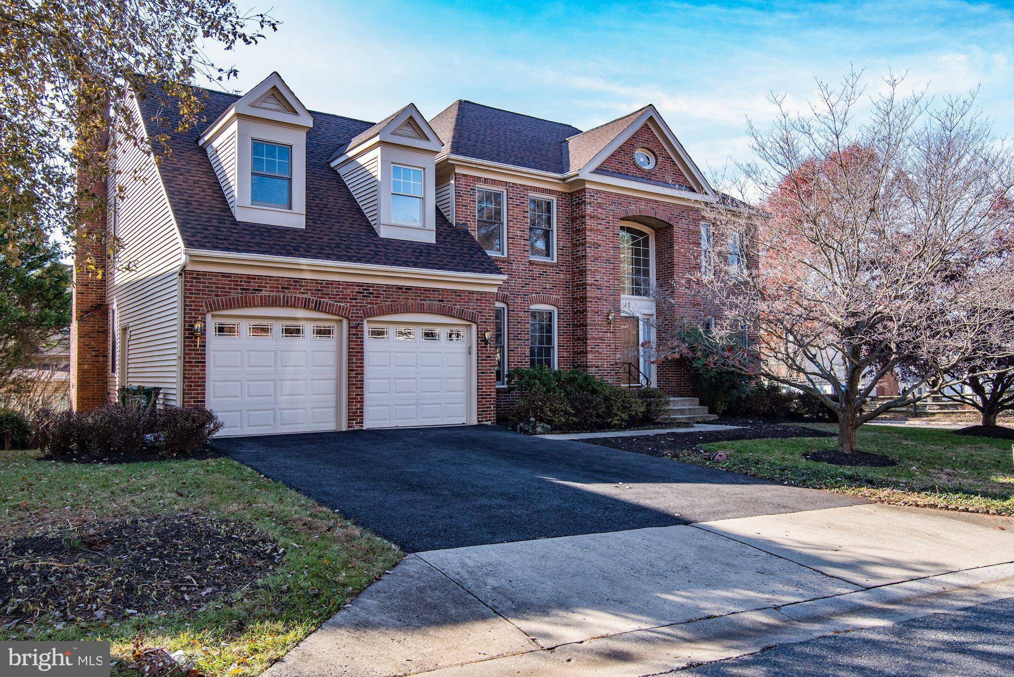 Gaithersburg, MD 20878,12 LEATHERLEAF CT