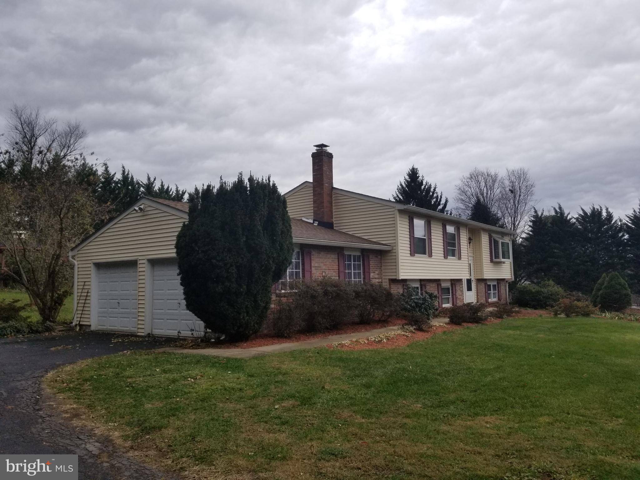 Walkersville, MD 21793,9805 GREENBRIER LN