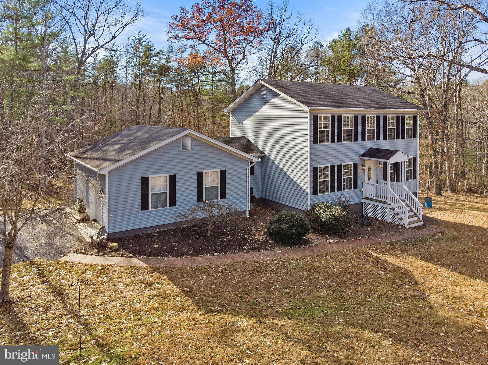 Reva, VA 22735,5710 RIVERBEND LN