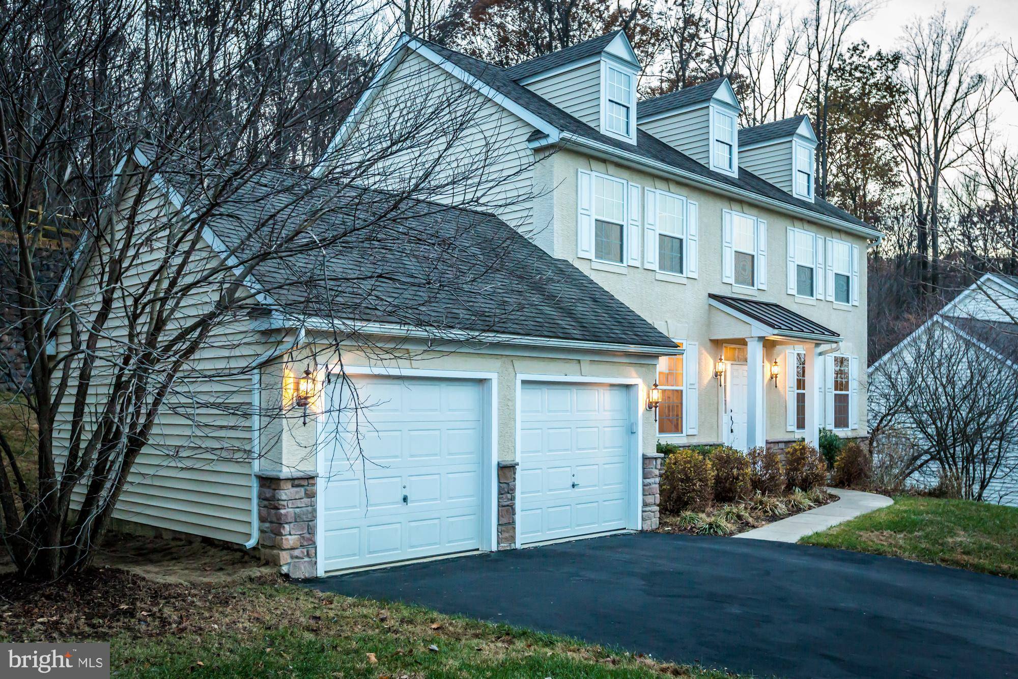 Downingtown, PA 19335,2925 AVEBURY STONE CIR