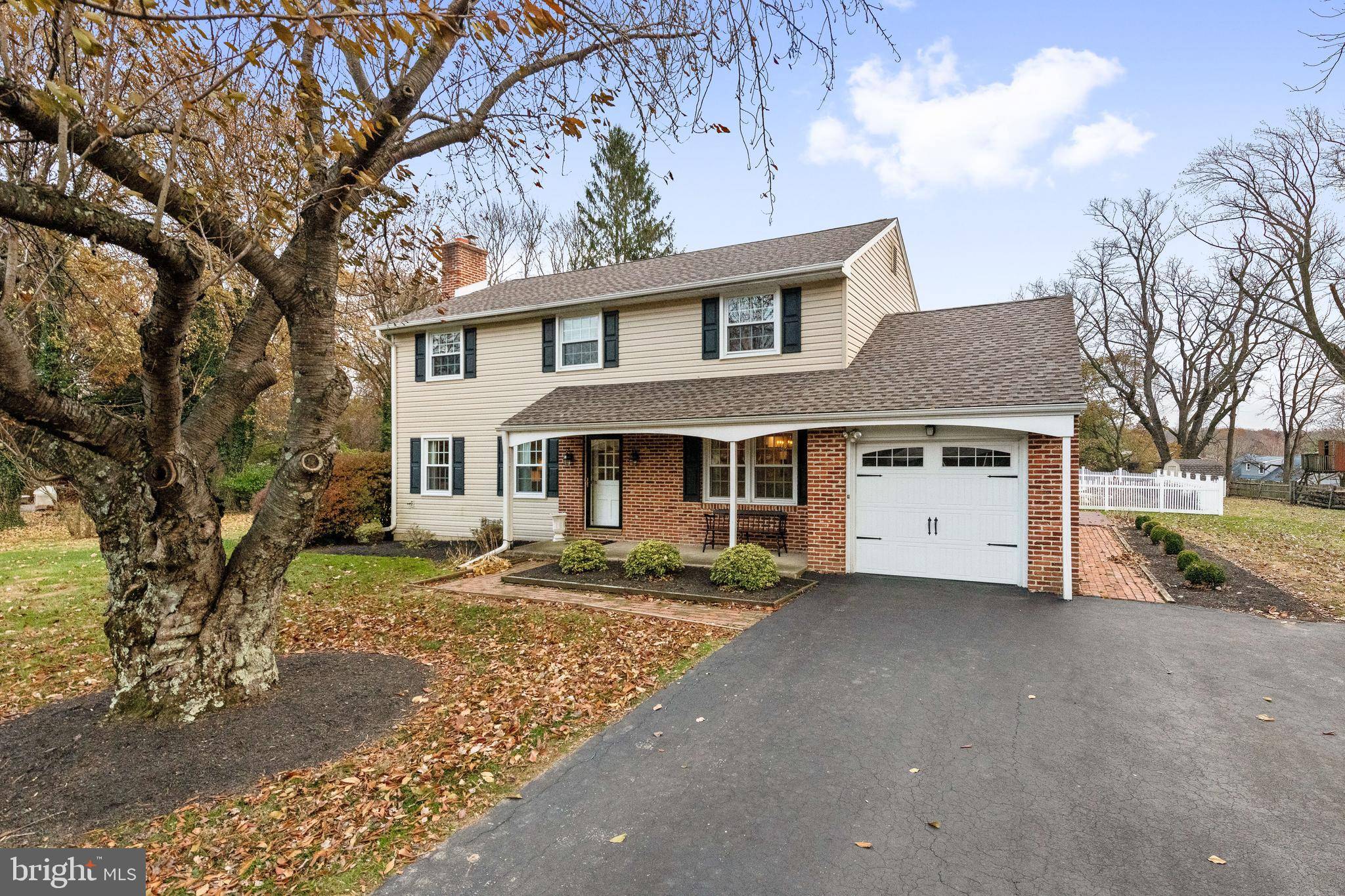 Chester Springs, PA 19425,604 STIRRUP LN