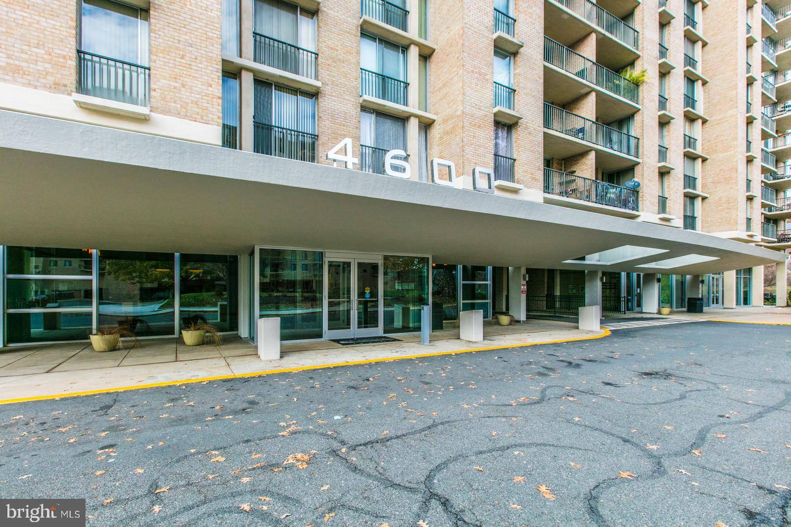 Arlington, VA 22204,4600 S FOUR MILE RUN DR #741