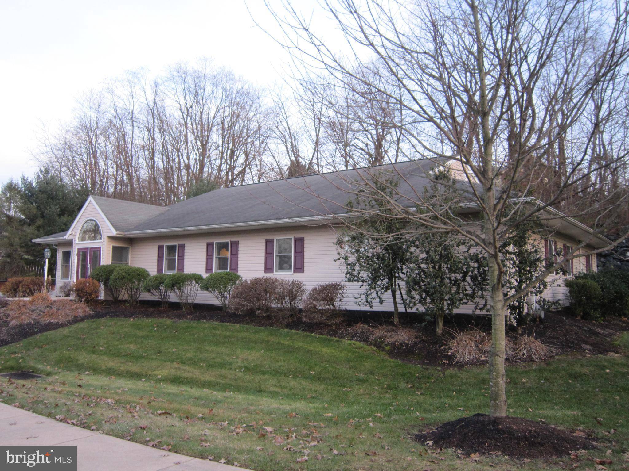 Reinholds, PA 17569,171 CHAPEL VIEW DR