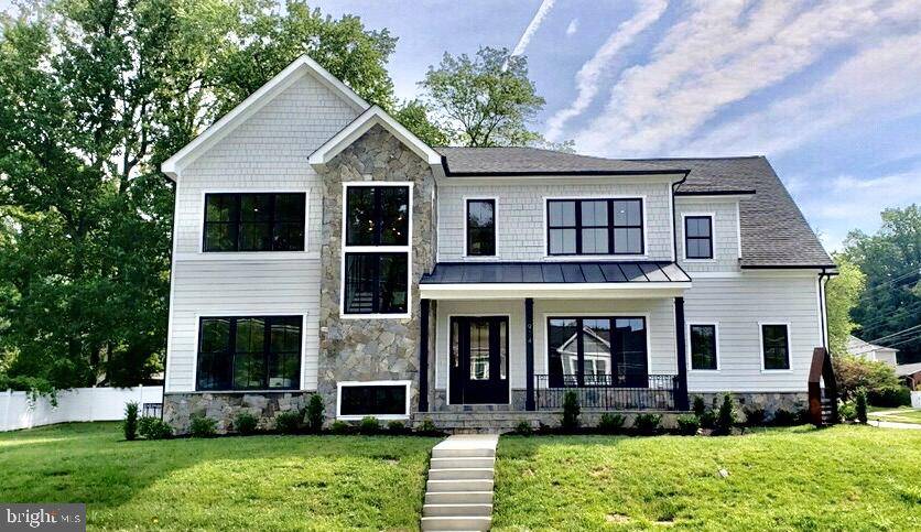 Vienna, VA 22180,914 MYERS CIR SW