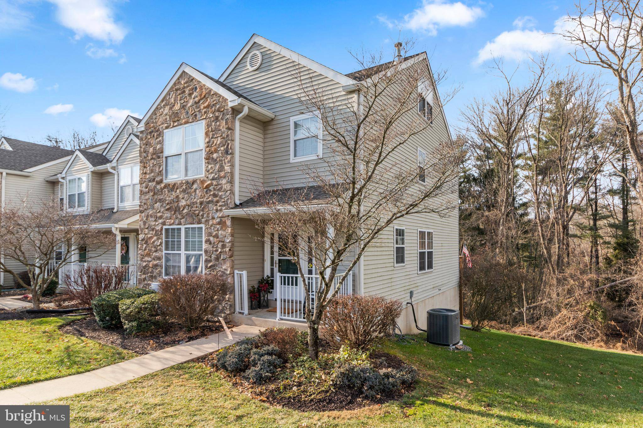 West Chester, PA 19382,884 AMBER LN