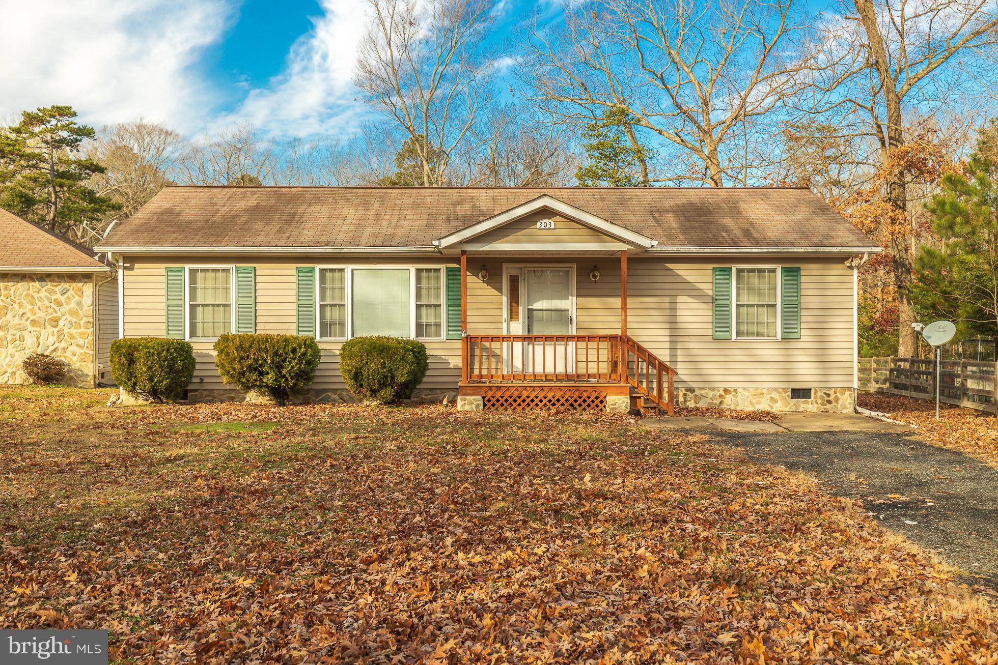 Colonial Beach, VA 22443,303 HOLLY WAY