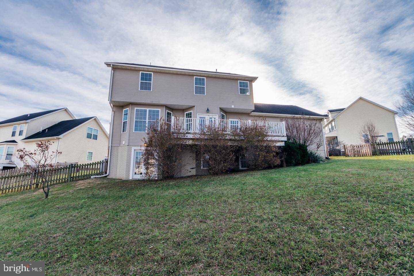 Martinsburg, WV 25403,120 DALI CT