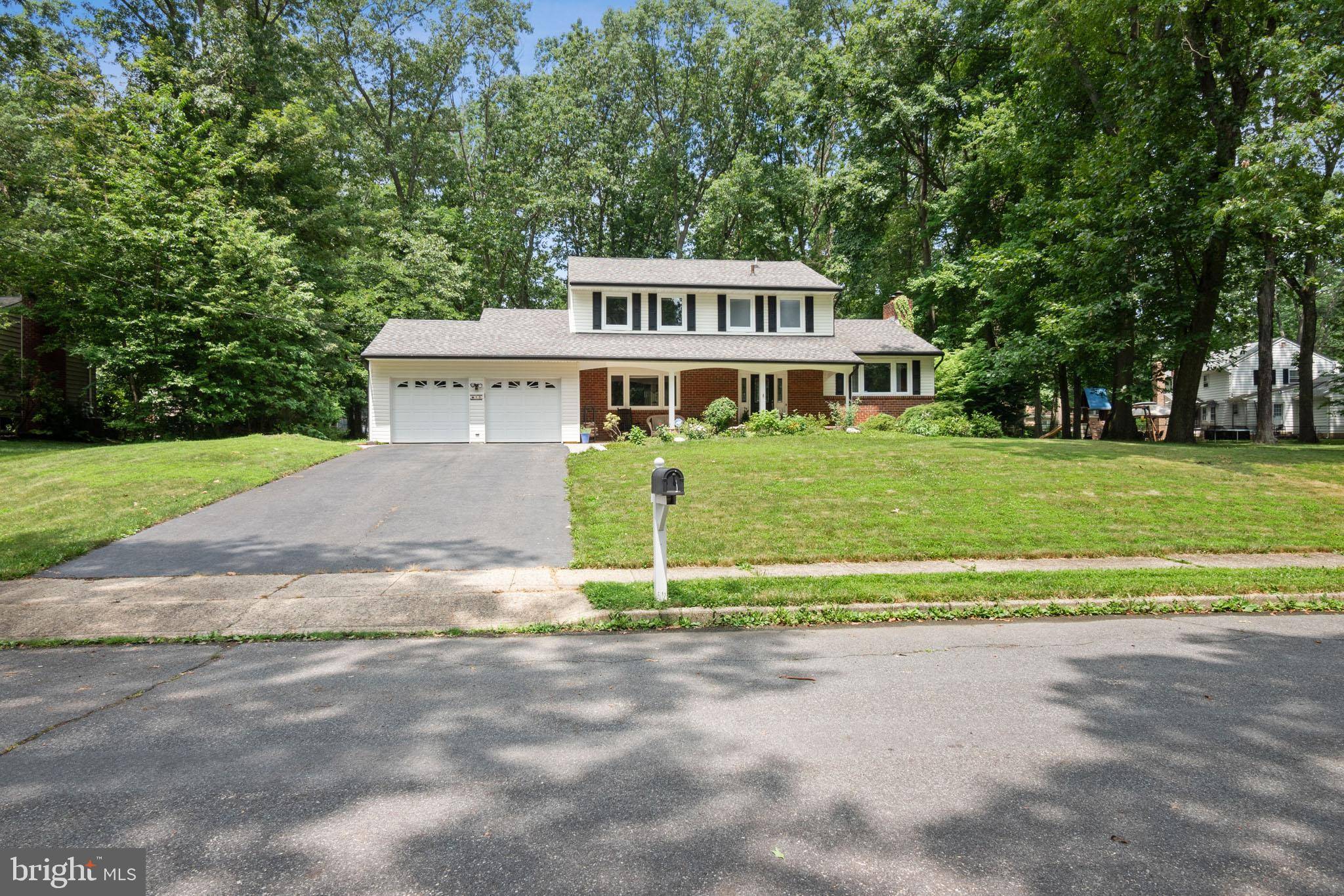 Hightstown, NJ 08520,15 CORNWALL DR