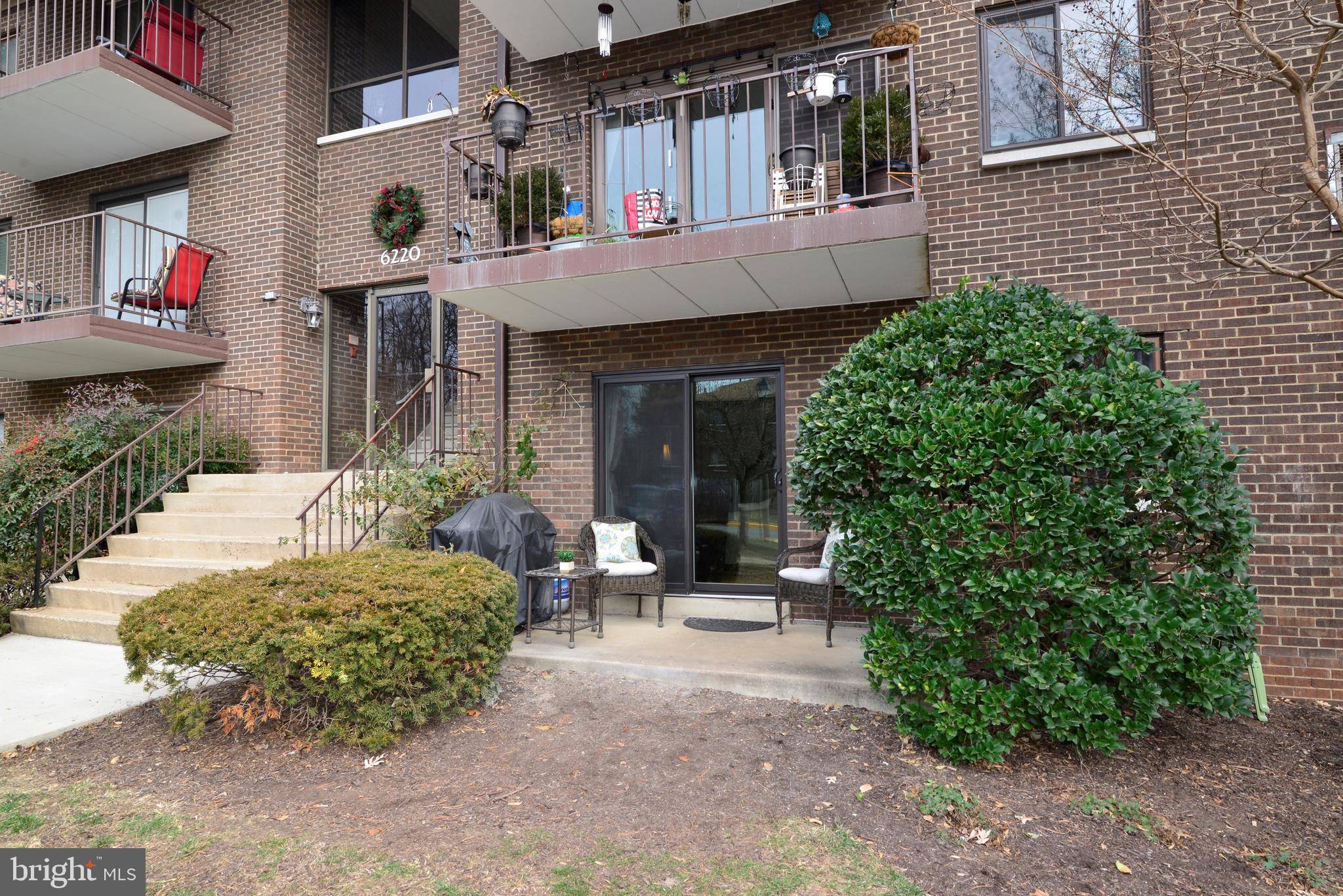 Alexandria, VA 22312,6220 EDSALL RD #204