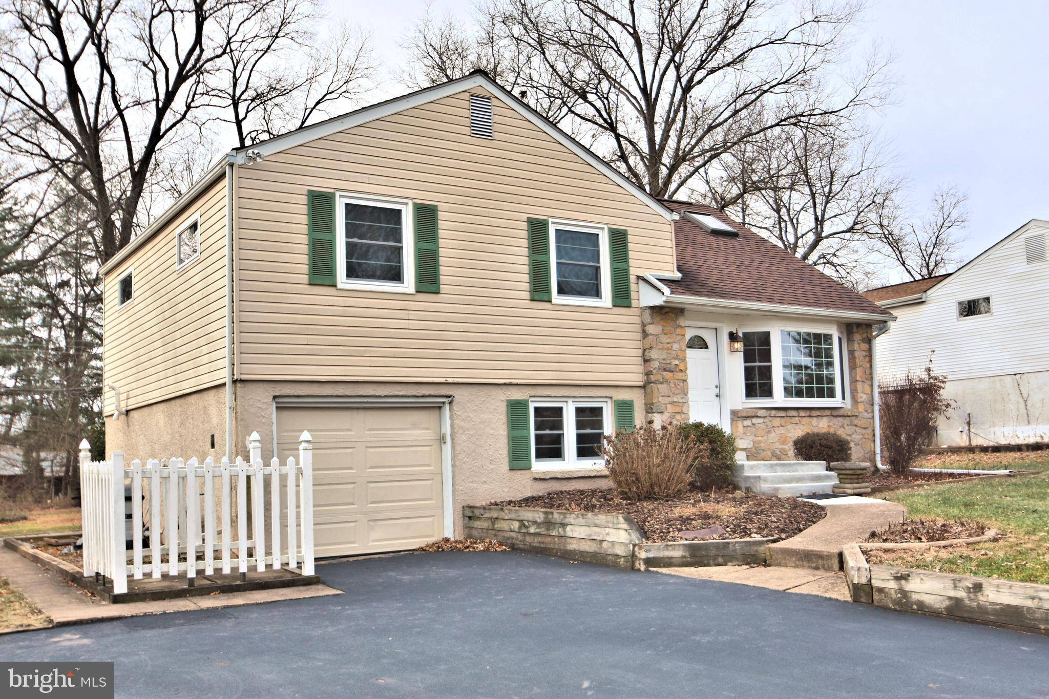 Lansdale, PA 19446,717 ABBEY LN