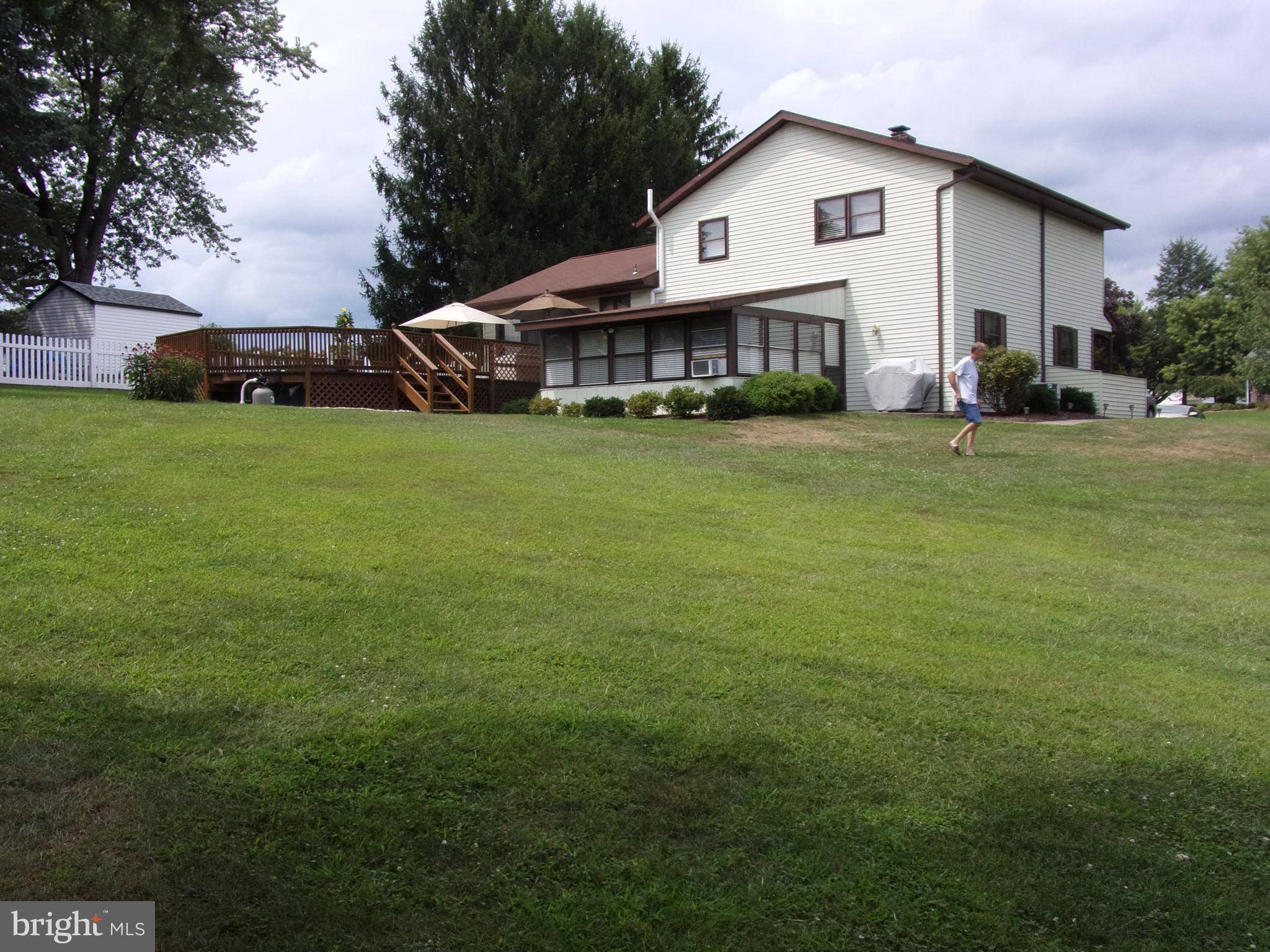 Coplay, PA 18037,1408 MICHAEL LN