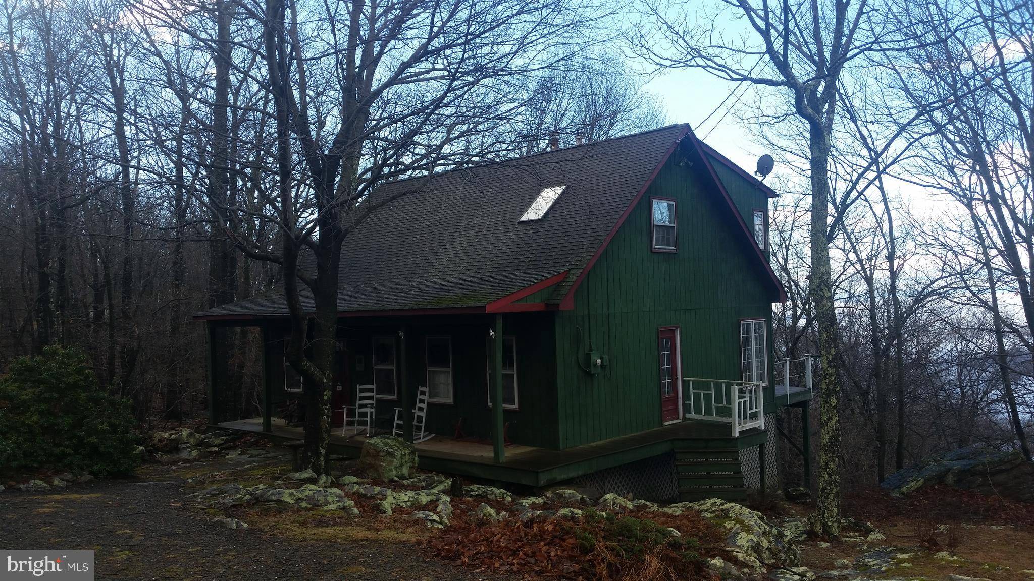 Great Cacapon, WV 25422,6 FIRE TOWER RD