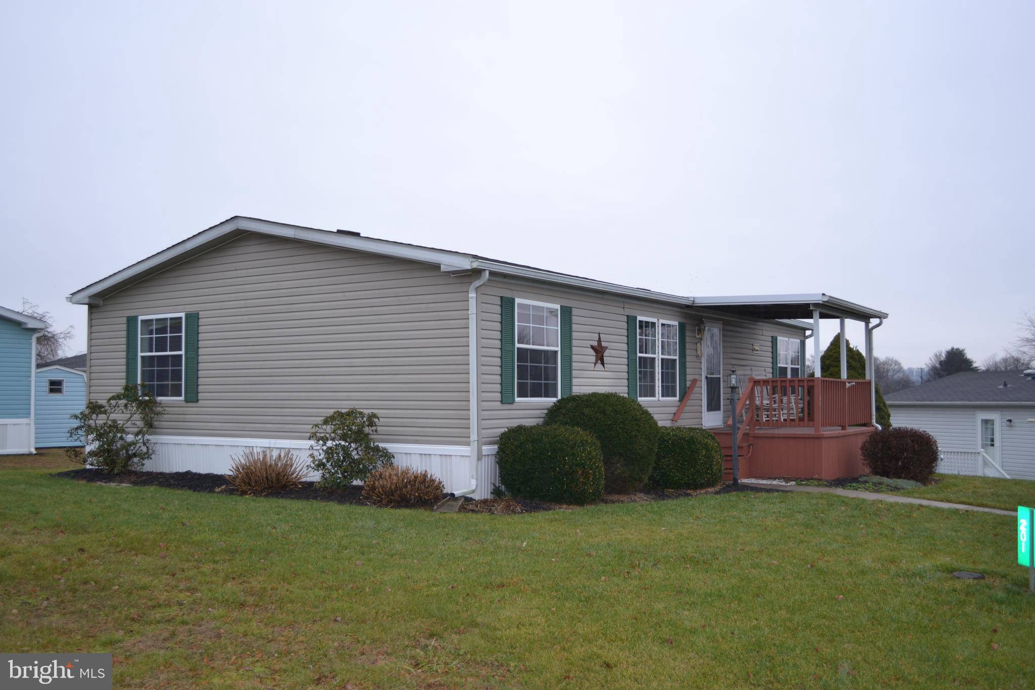 Lancaster, PA 17603,201 PHEASANT RIDGE CIR