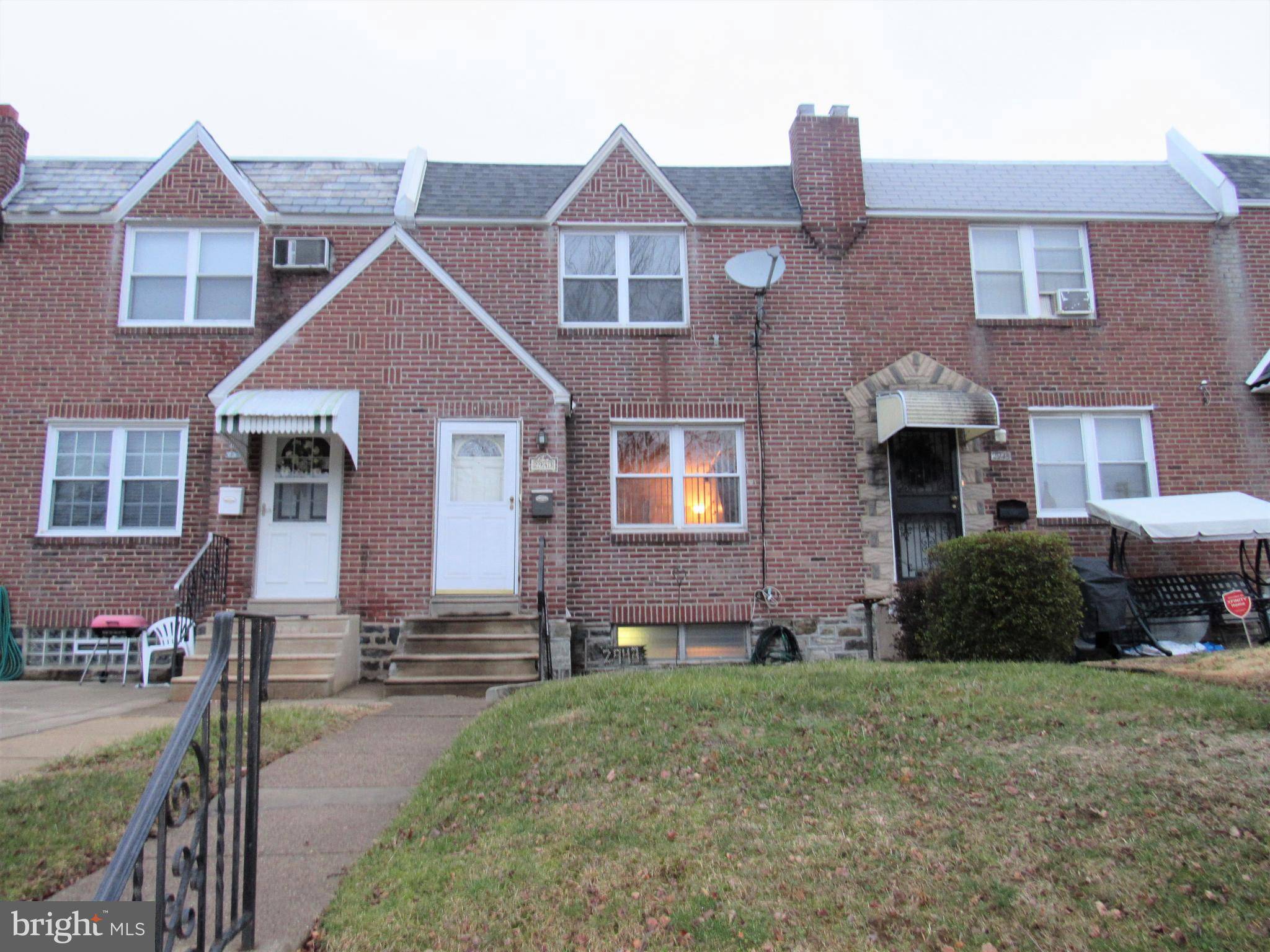 Philadelphia, PA 19149,2943 GLENVIEW ST