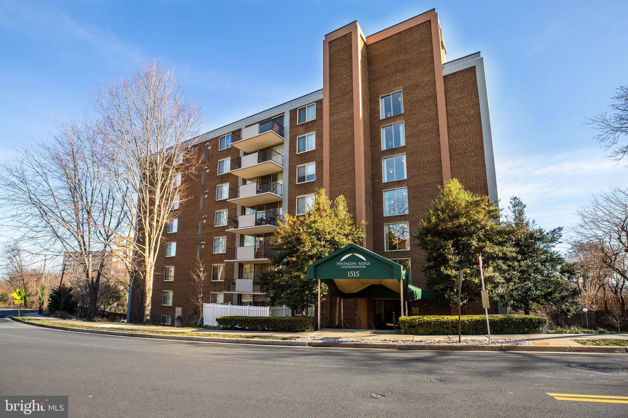 Arlington, VA 22202,1515 S ARLINGTON RIDGE RD #602