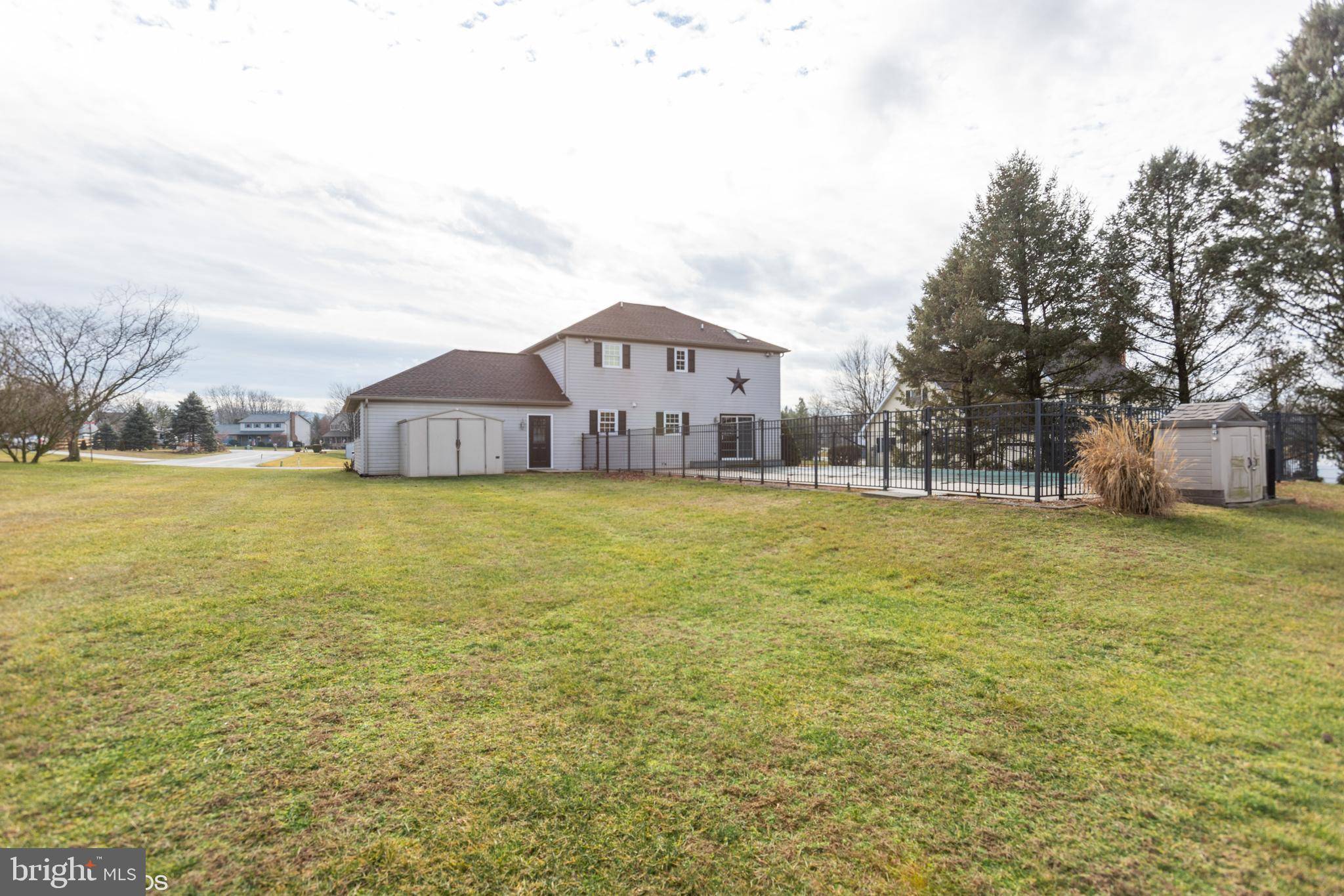 Shippensburg, PA 17257,217 HICKORY LN