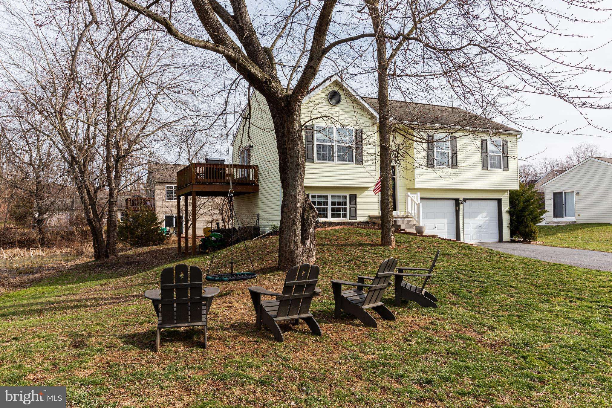 Bainbridge, PA 17502,110 SKIPJACK WAY