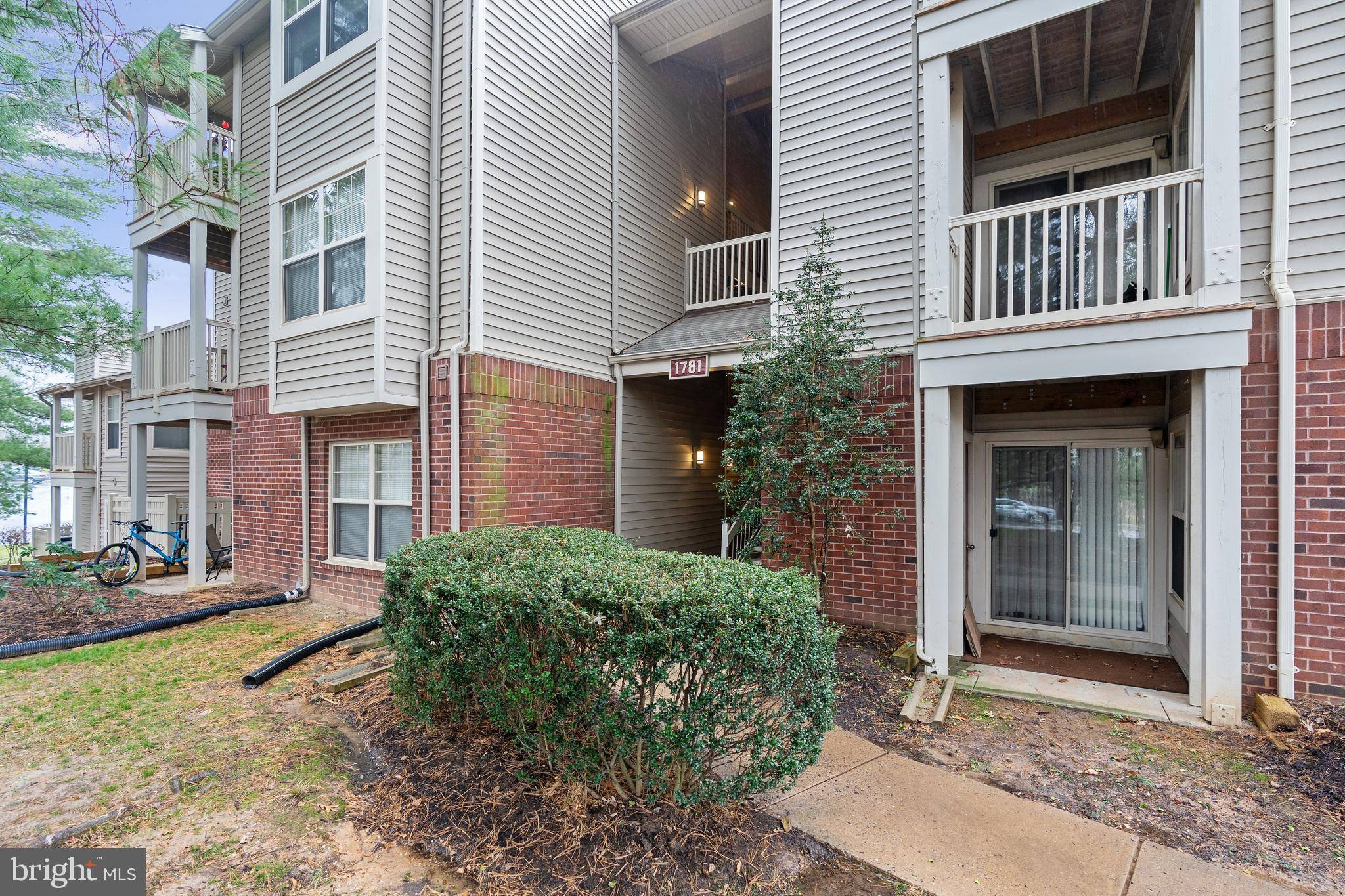 Reston, VA 20190,1781 JONATHAN WAY #C