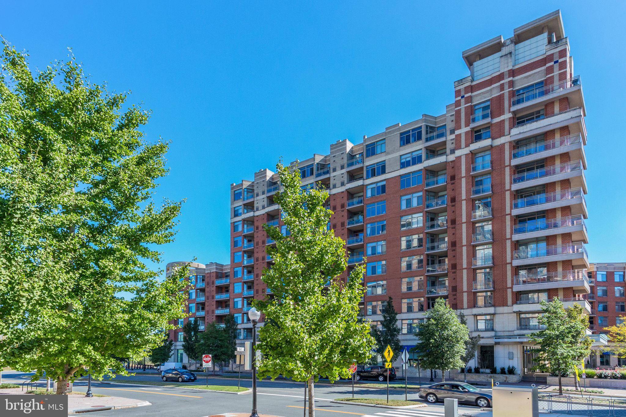 Arlington, VA 22202,3650 S GLEBE RD #152