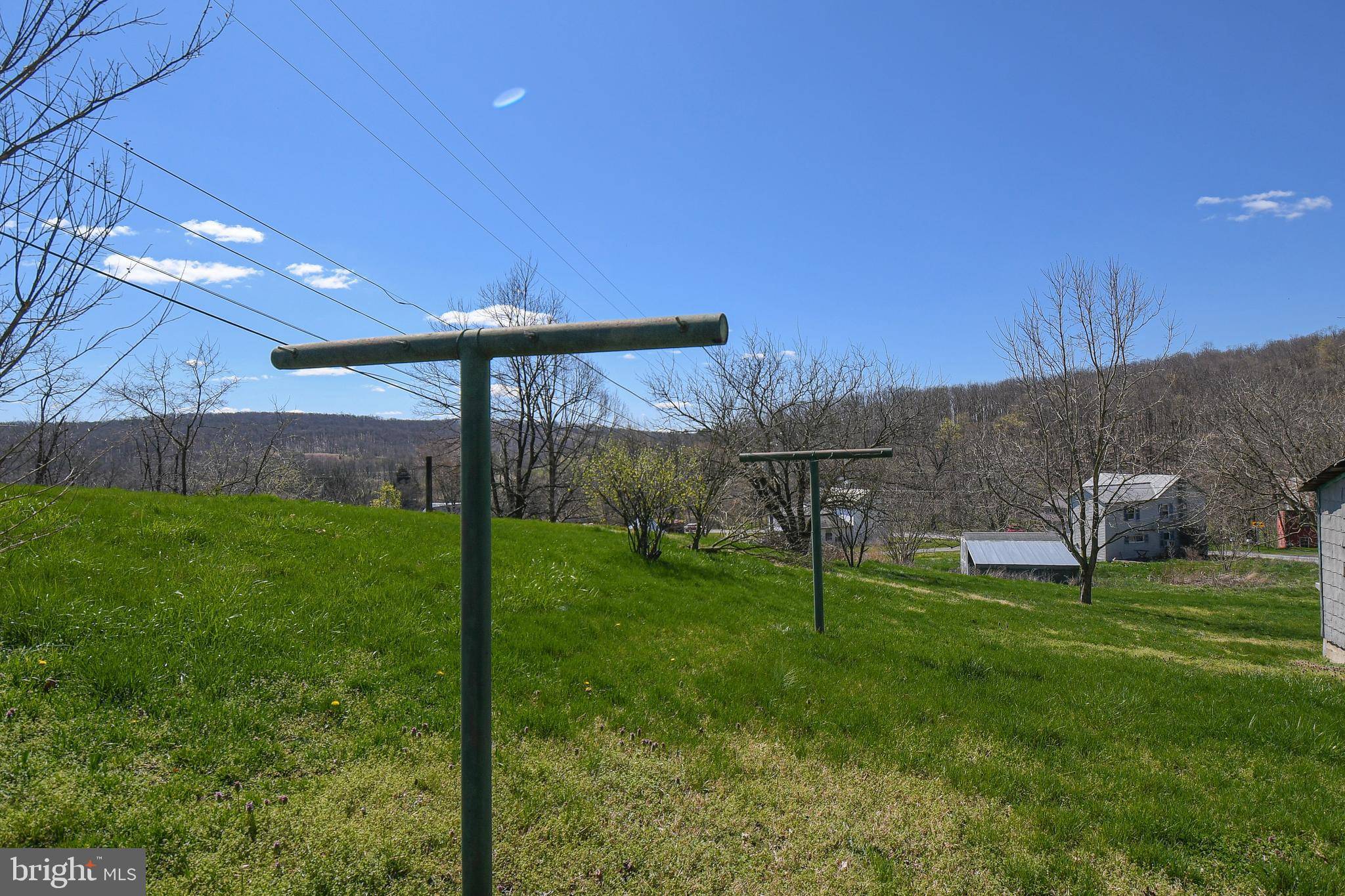 New Creek, WV 26743,19943 KNOBLEY RD