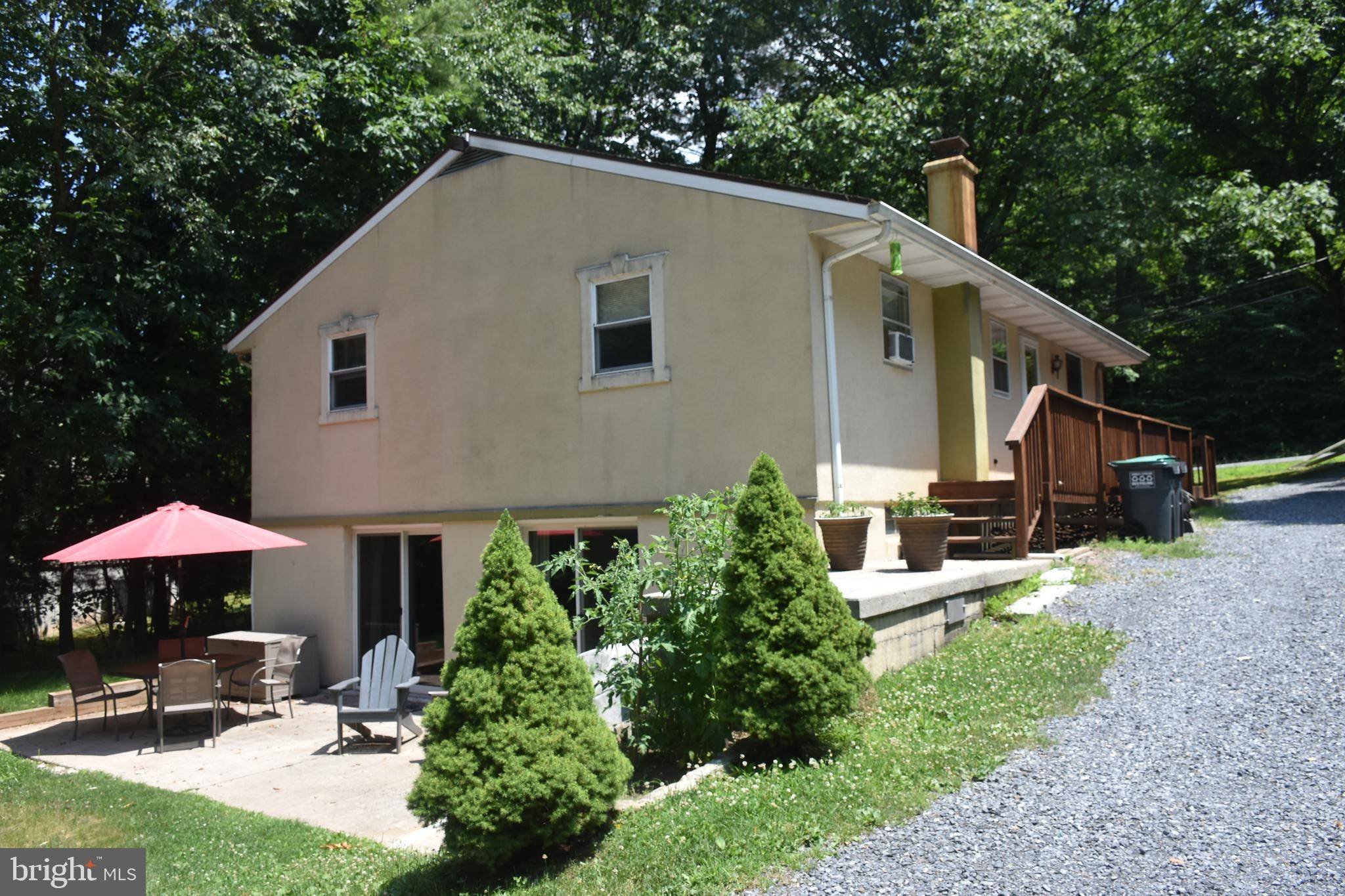 Auburn, PA 17922,169 NAVAJO DR