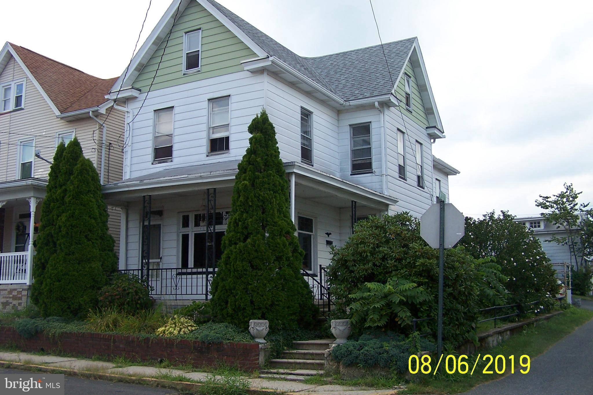 Lehighton, PA 18235,324 CYPRESS ST