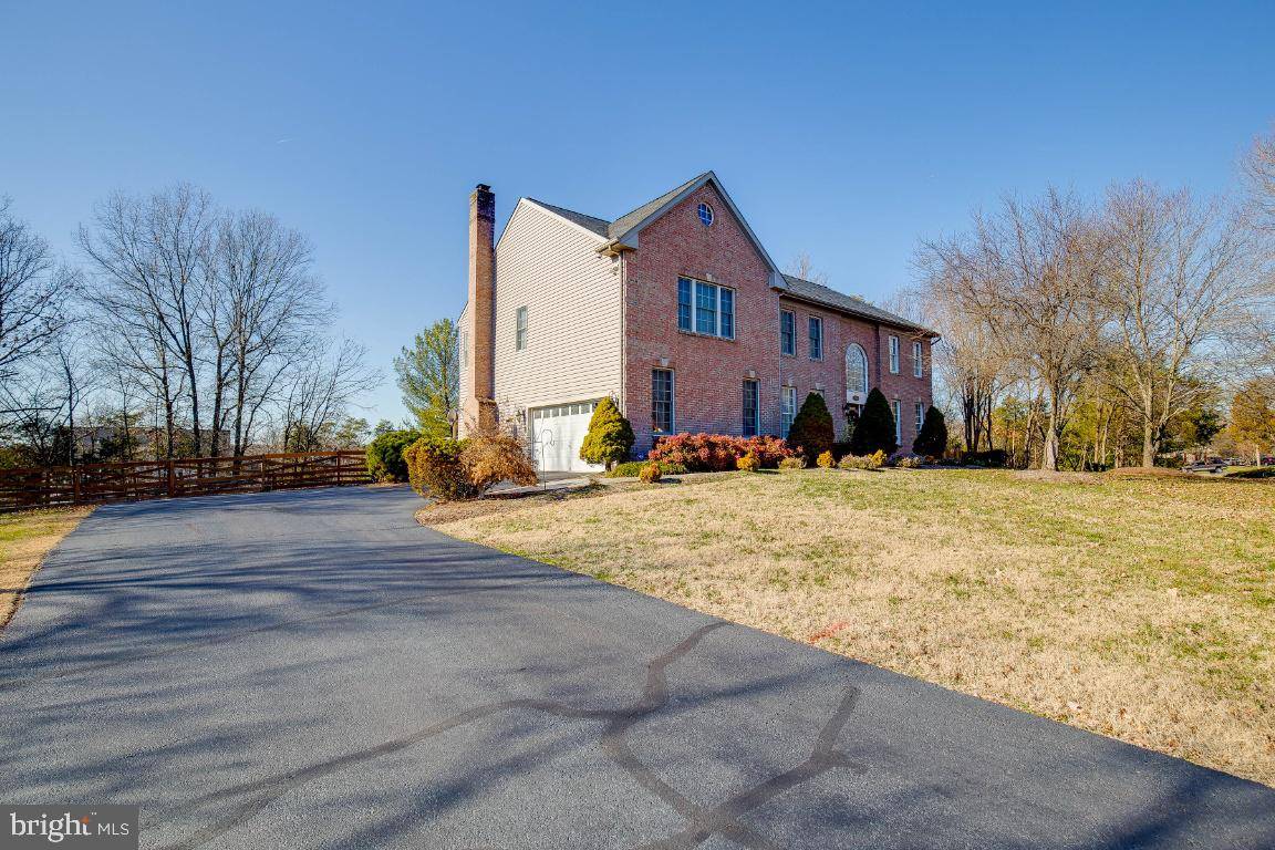 Centreville, VA 20121,6752 GRAY POST CT