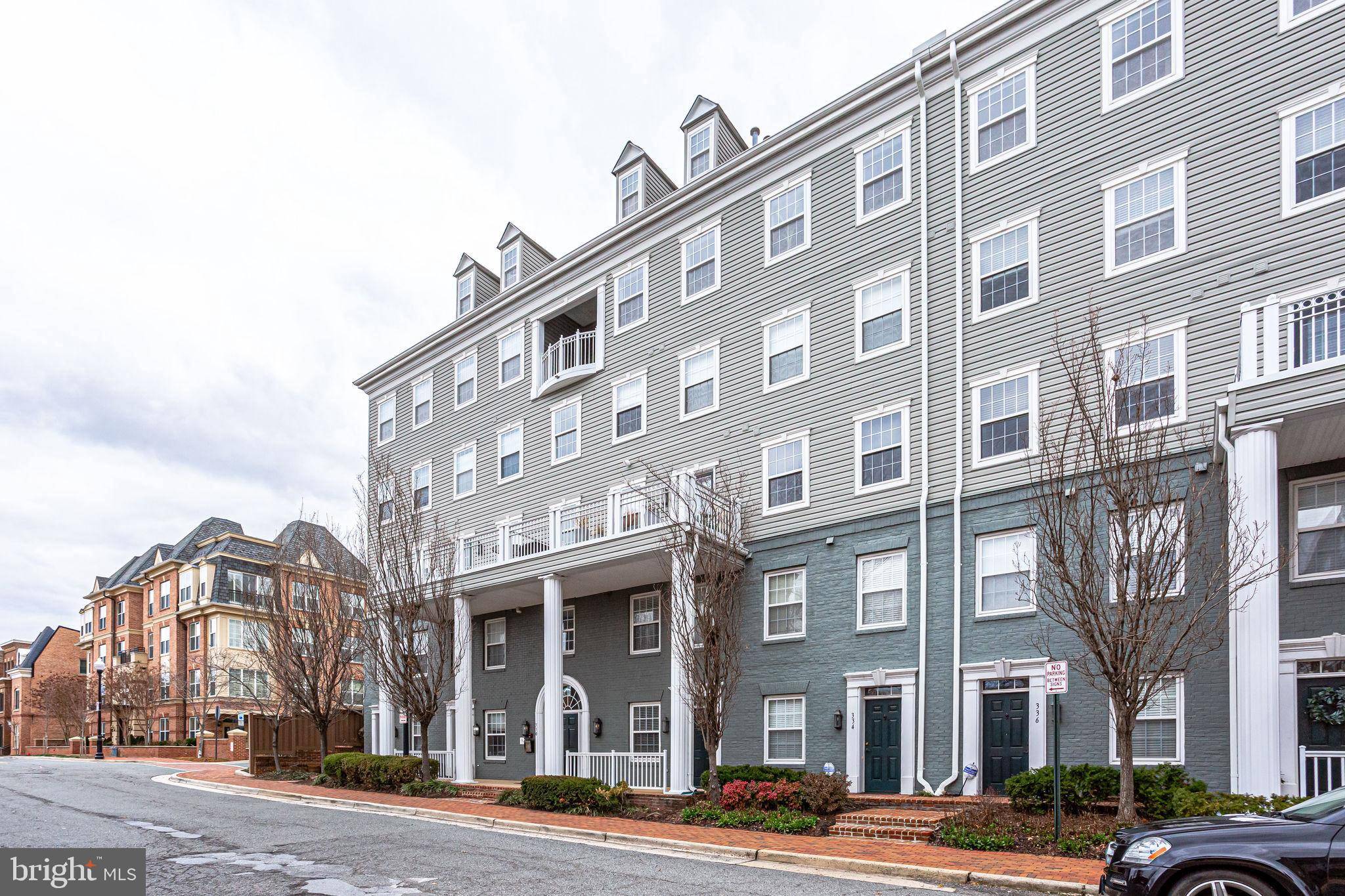 Alexandria, VA 22314,330 S WEST ST #305