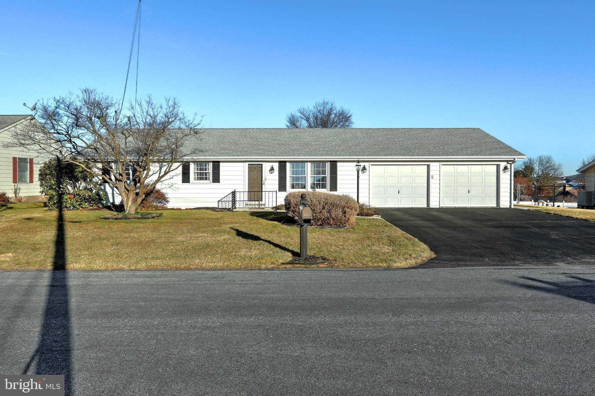 Hanover, PA 17331,38 MAPLE DR