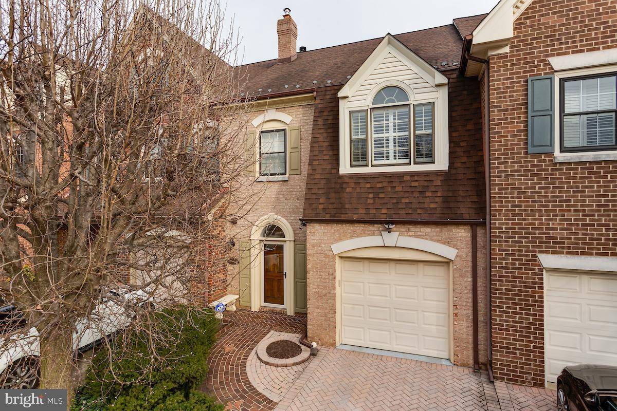 Alexandria, VA 22304,6305 CHAUCER VIEW CIR