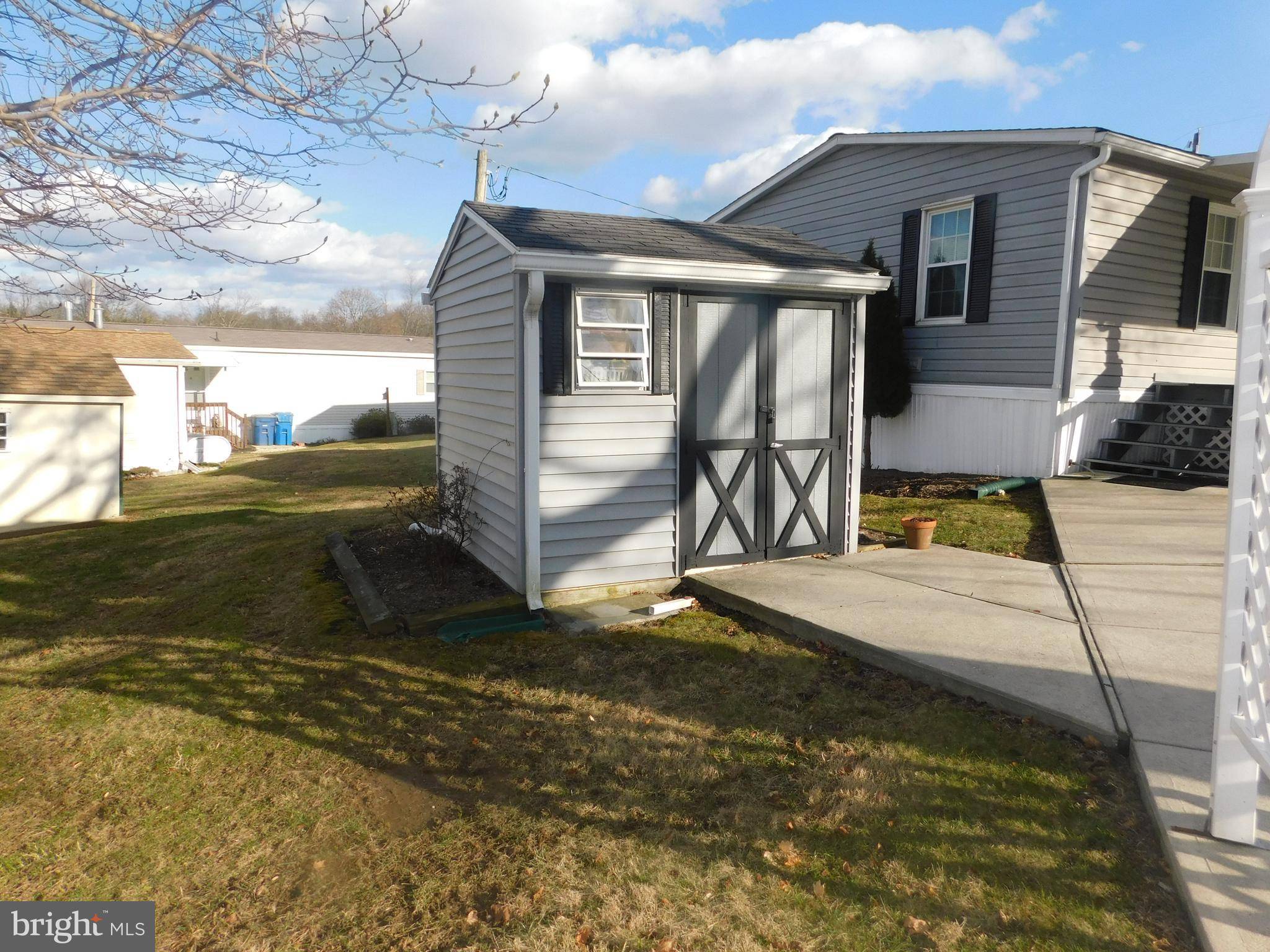 Glenmoore, PA 19343,1 FORSYNTHIA LN