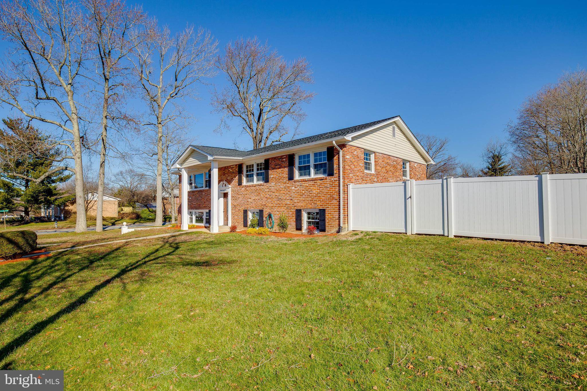 Upper Marlboro, MD 20772,9900 DALE DR