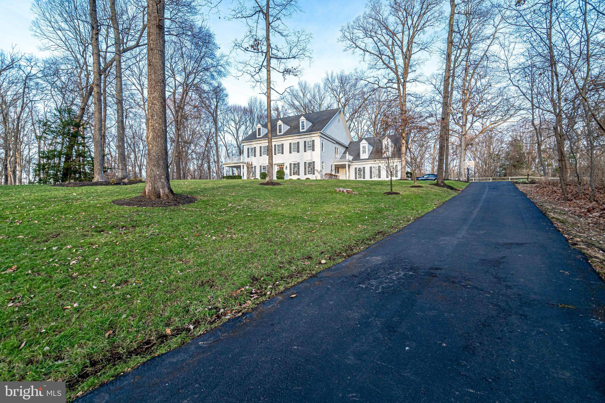 Great Falls, VA 22066,339 RIVER BEND RD