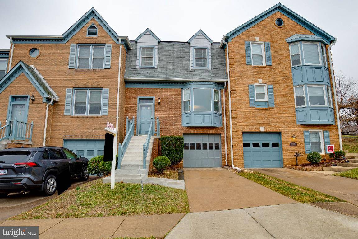 Alexandria, VA 22312,4502 SAWGRASS CT