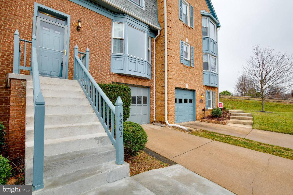 Alexandria, VA 22312,4502 SAWGRASS CT