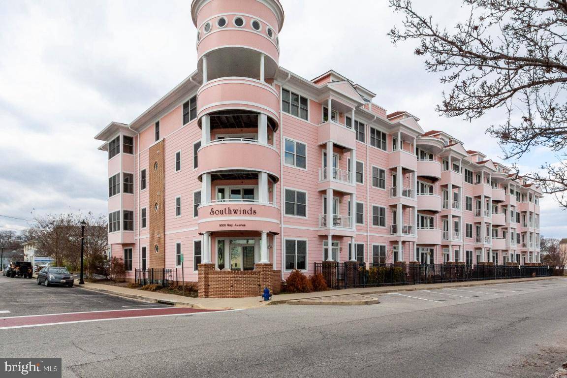 North Beach, MD 20714,9000 BAY AVE #405