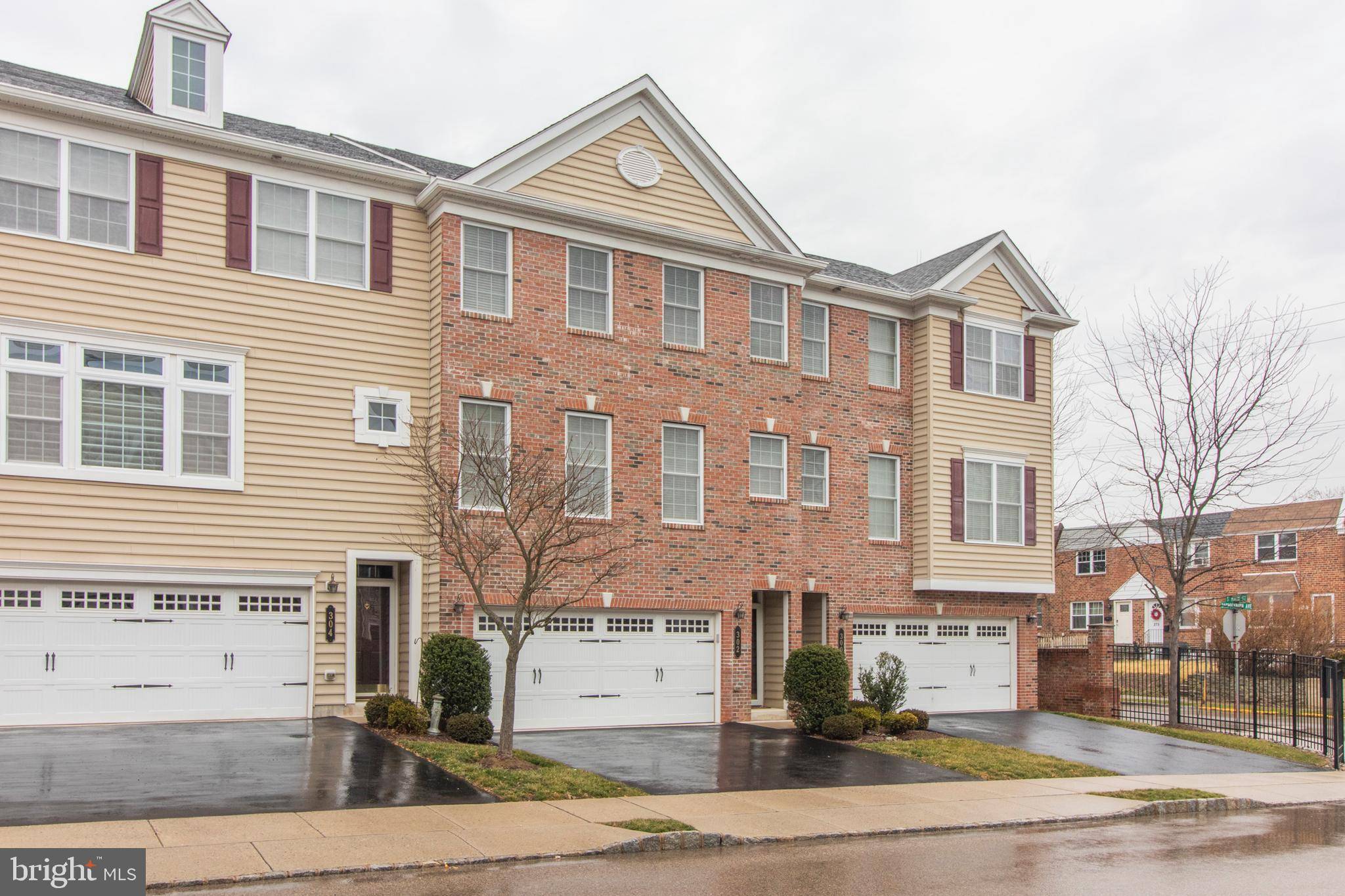 Ambler, PA 19002,302 EBONY CT