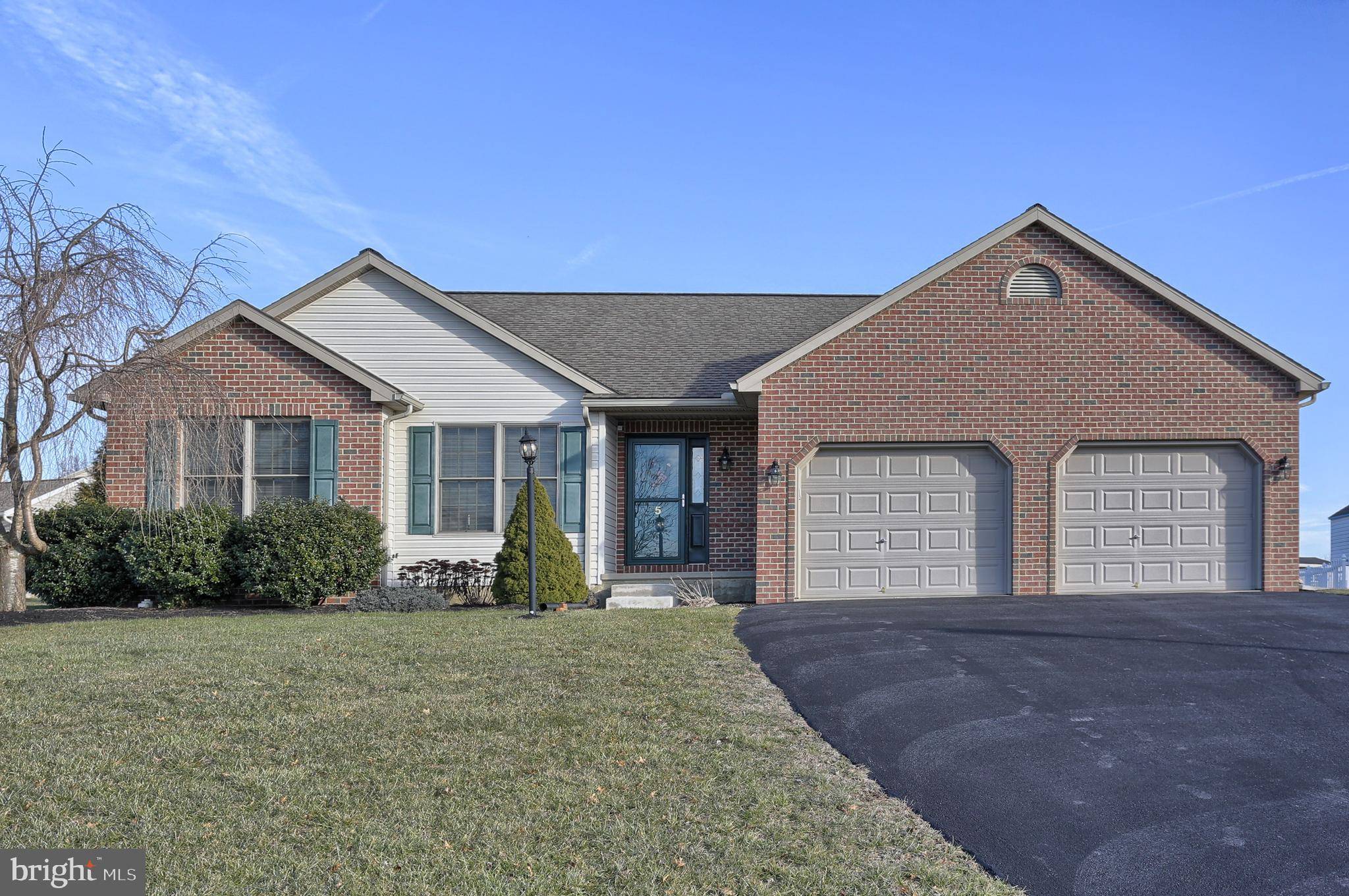 Myerstown, PA 17067,5 MANTIS CT