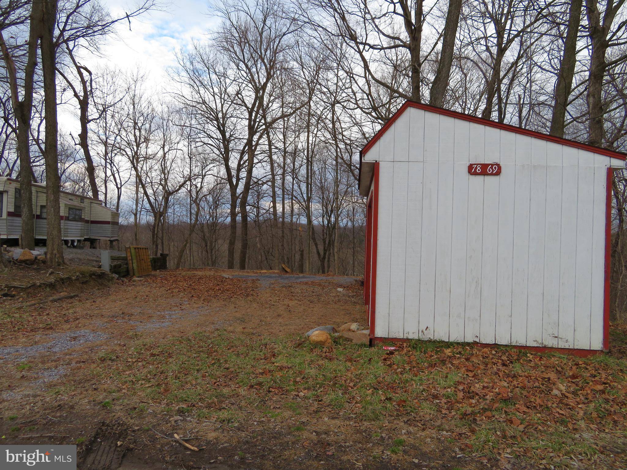 Falling Waters, WV 25419,78-69 YOGI BEAR BLVD