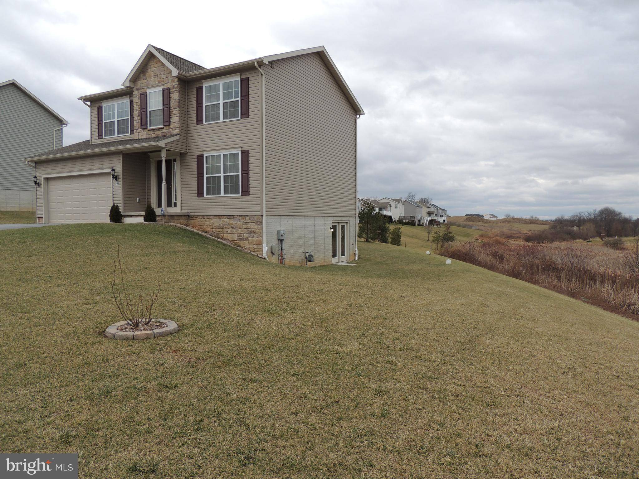 Hanover, PA 17331,339 SUNSET DR