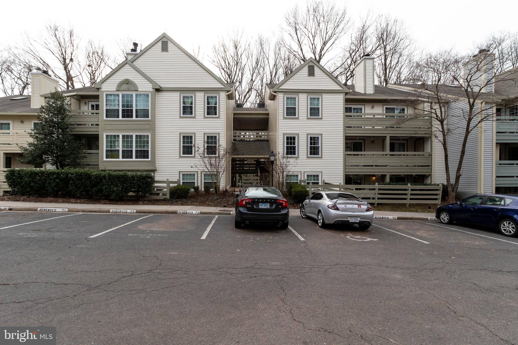 Reston, VA 20191,2237-H LOVEDALE LN #409B