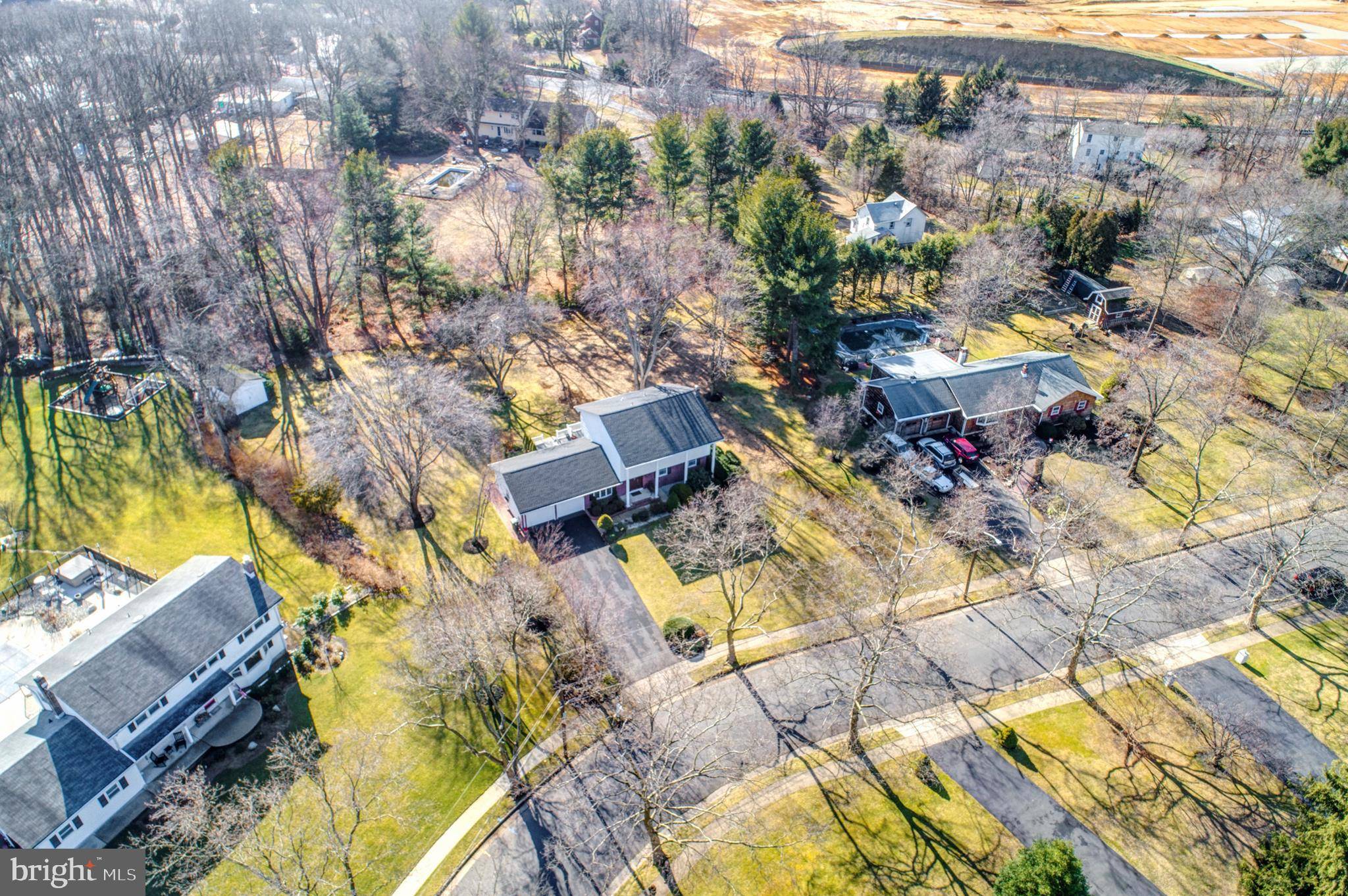 Monroe Township, NJ 08831,11 WOODCREST CIR