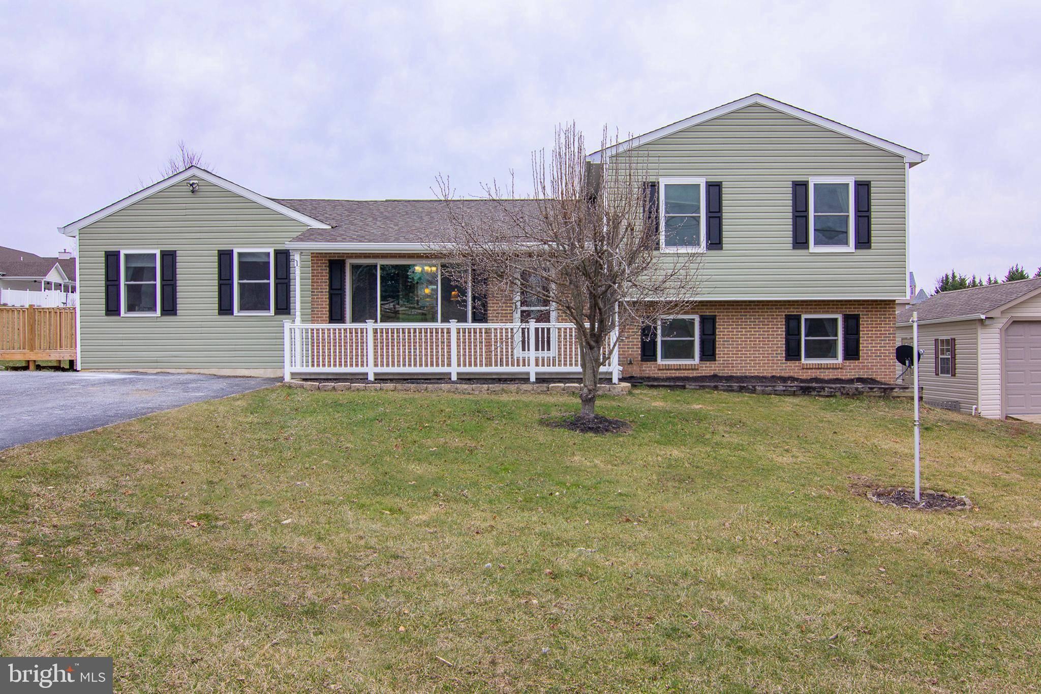 Hanover, PA 17331,430 SUNSET DR