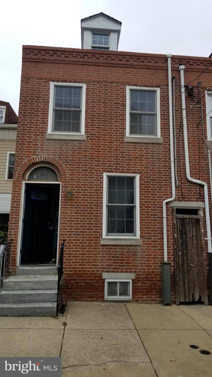 Philadelphia, PA 19147,127 WHARTON STREET