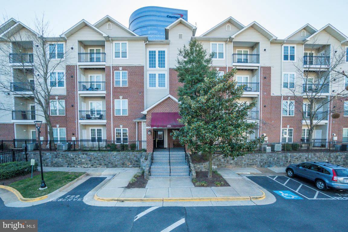 Mclean, VA 22102,1521 SPRING GATE DR #10413