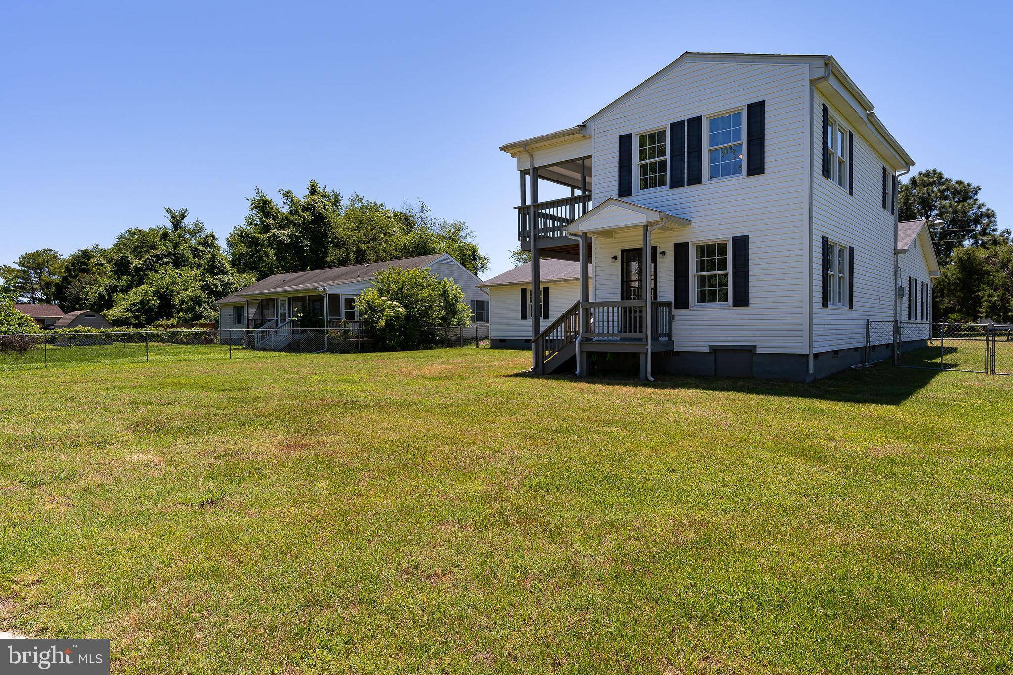 Colonial Beach, VA 22443,76 BARNES BLVD