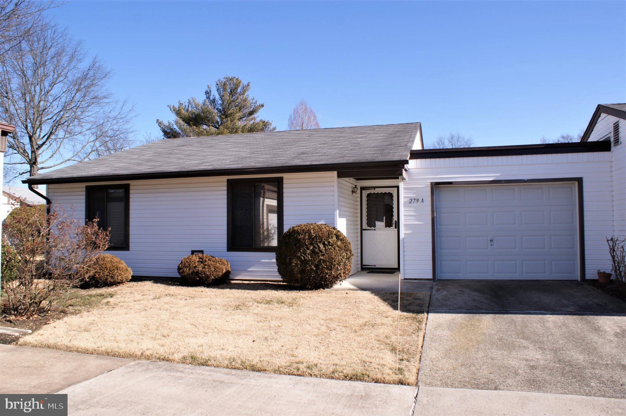 Monroe Township, NJ 08831,279A CROSSE DR