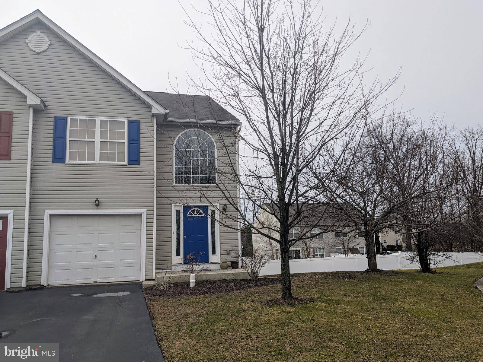 Pennsburg, PA 18073,651 DAISY LN